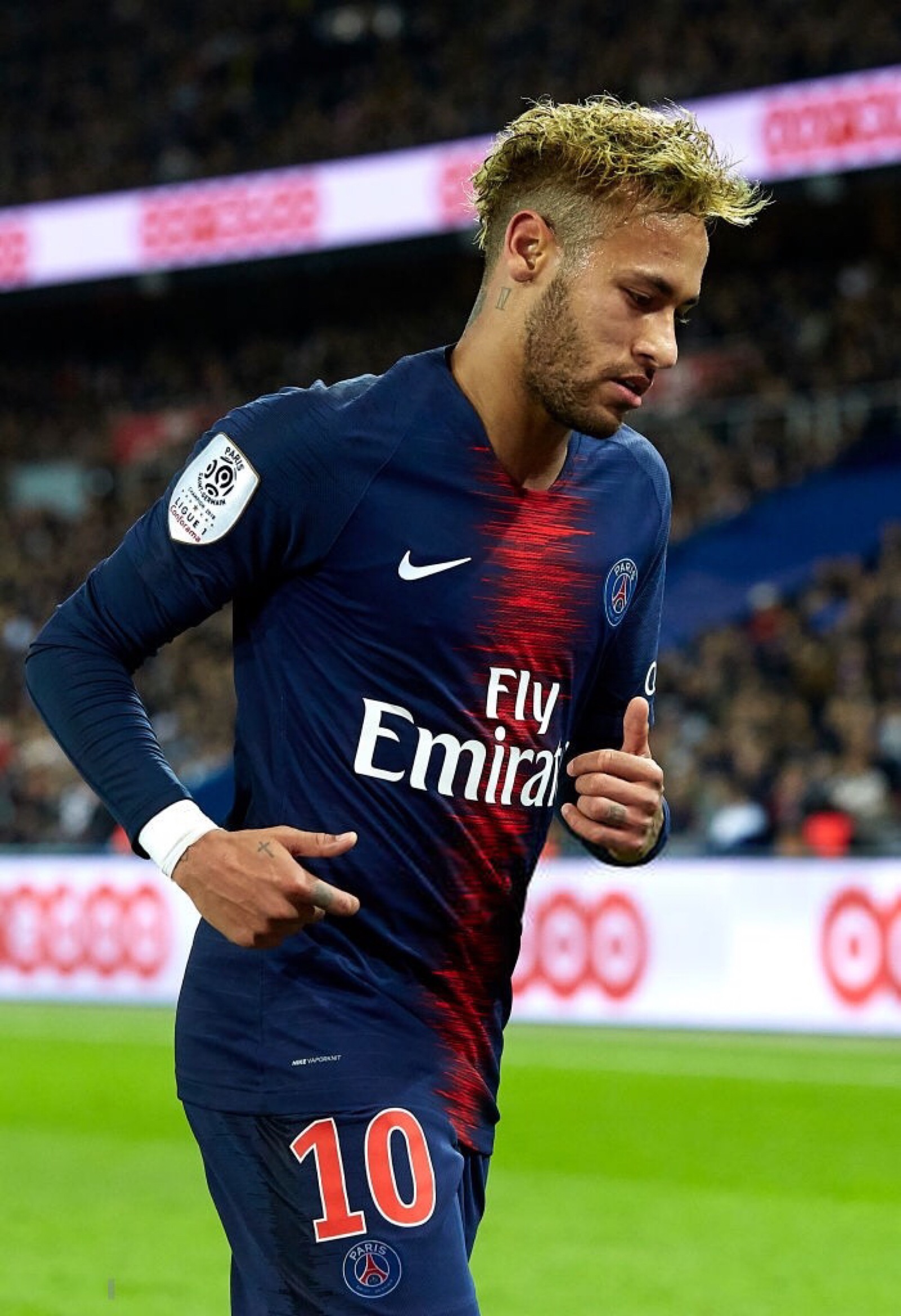 队报：AC米兰有望续约迈尼昂，守门员教练起到了很大的作用