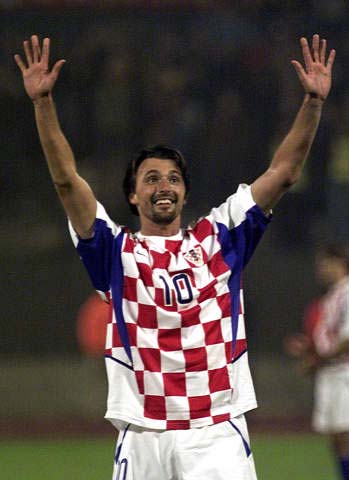 Pasha调侃TaZ替补出战：队长，你知道该怎么做