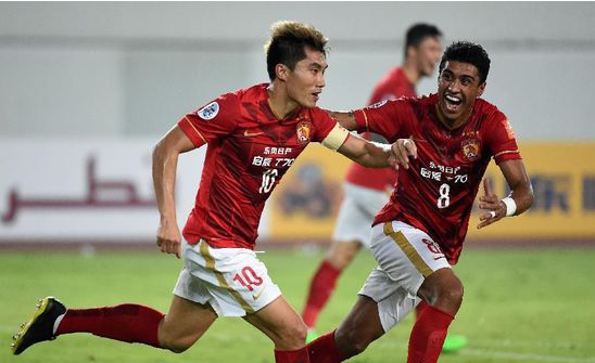 纯在被虐！T1三局血虐暴力横扫BLG！从教练到选手全都是差距！